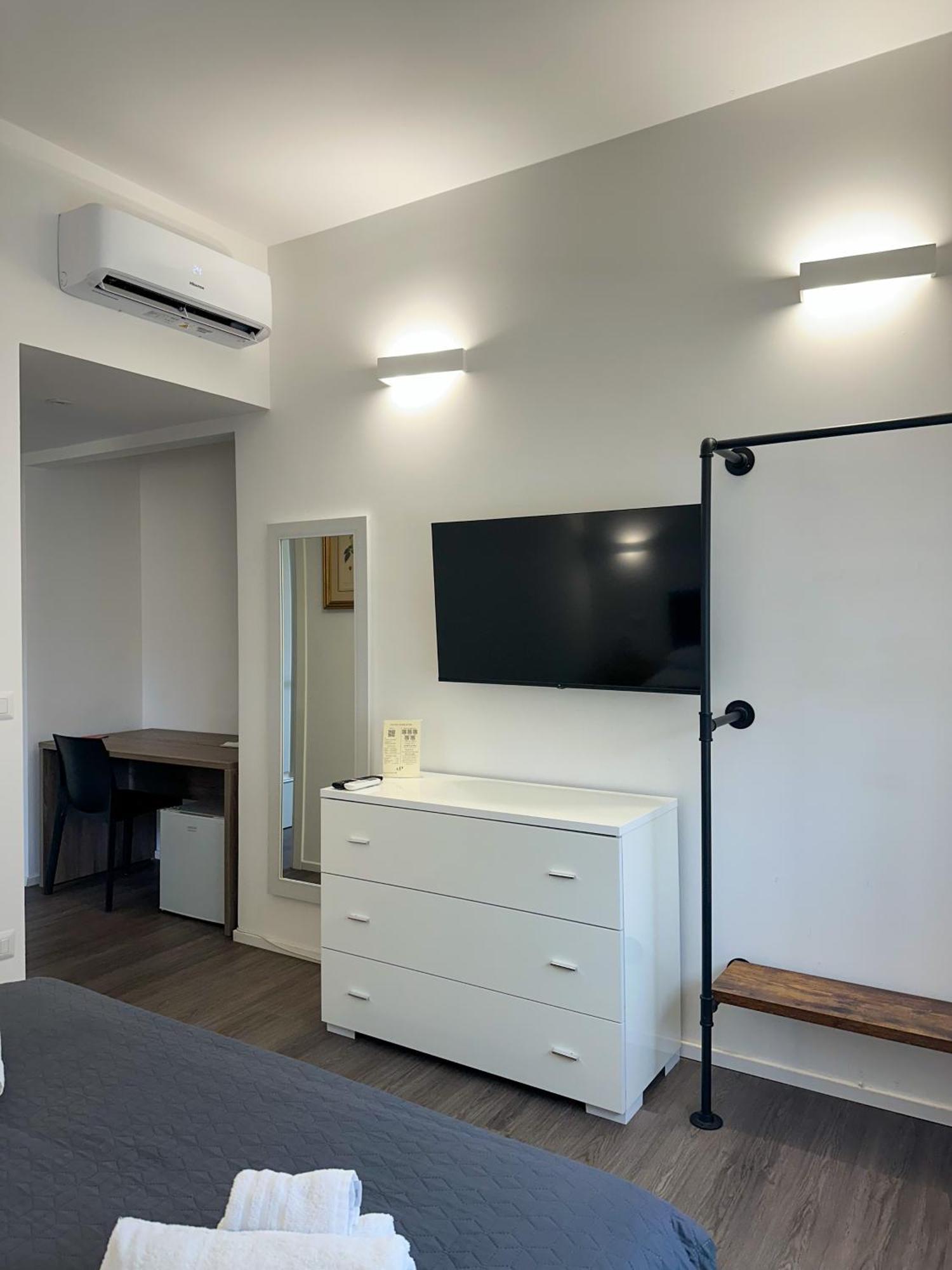 Dante 134 Rooms Cagliari Kültér fotó